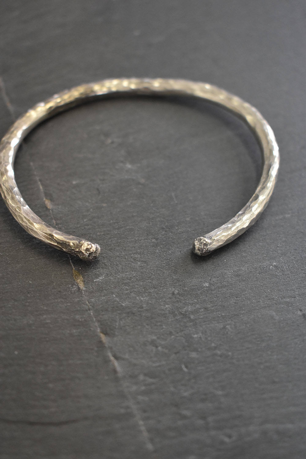 iolom - Tsutime Bangle | ALTRA