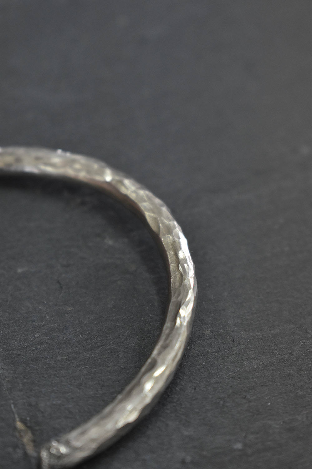 iolom　イオロム 　バングル iolom - Tsutime Bangle | ALTRA