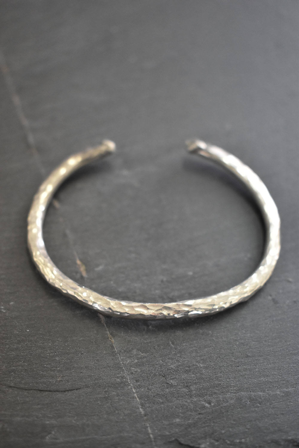 iolom - Tsutime Bangle | ALTRA