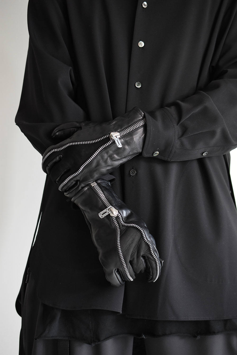 D.HYGEN - Horse Leather ZIP Globe